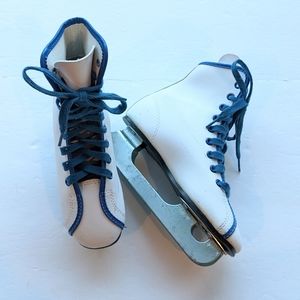 Lake Placid double bladed ice skates, size 13 little kid